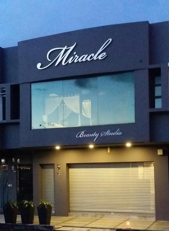 Miracle Suite Ipoh Bagian luar foto
